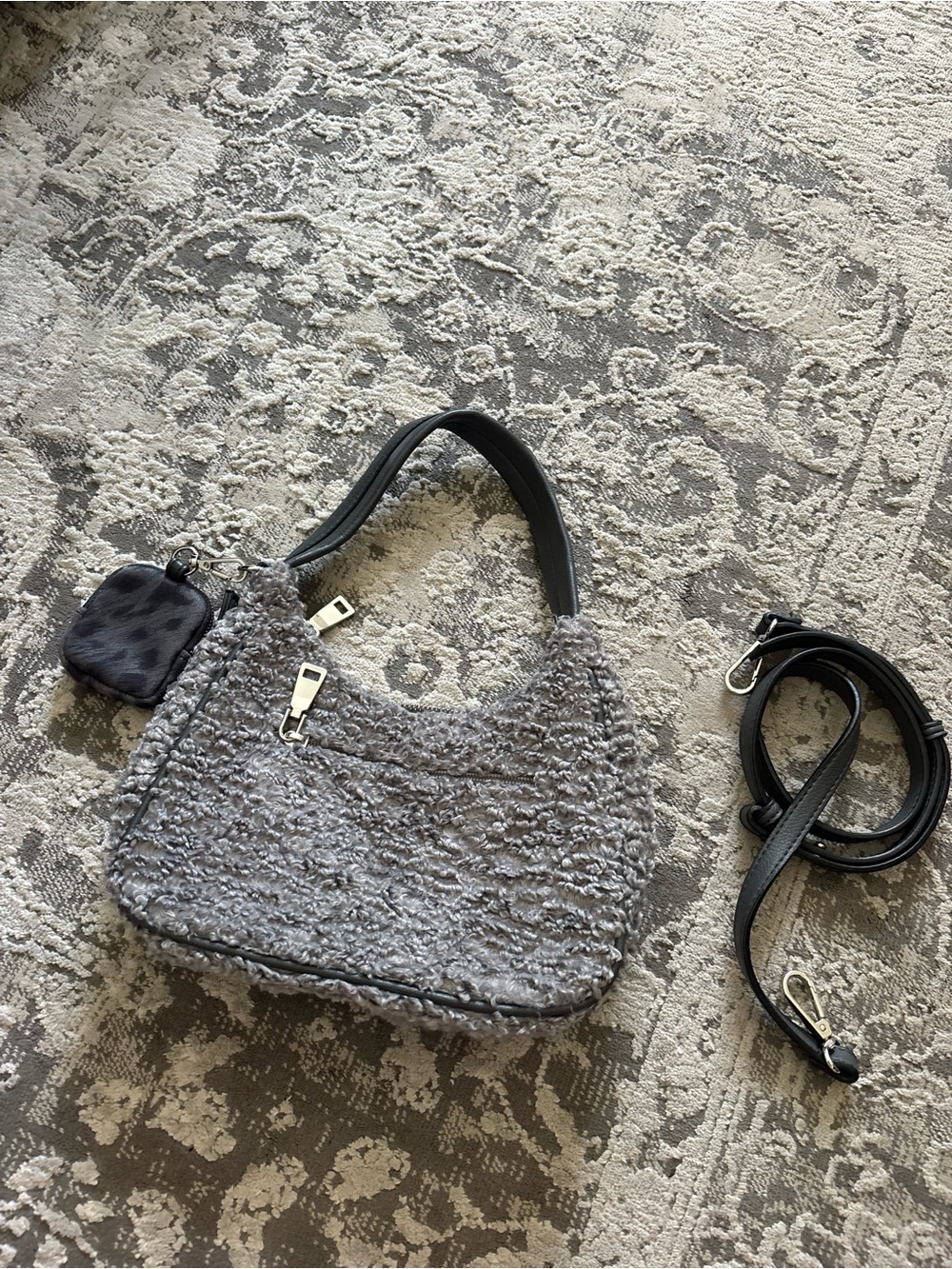 Fuzzy purse - Picture 2 of 2